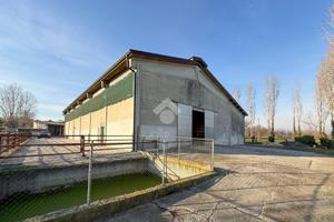 CAPANNONE A BEDIZZOLE