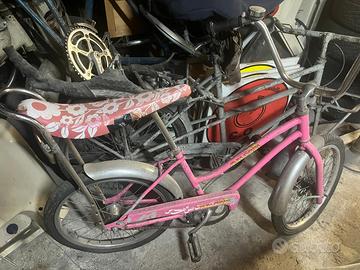 Biciclette vintage, lavoro, passeggio, bambini