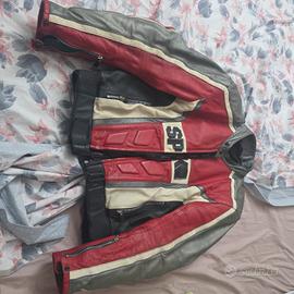 giacca in pelle per moto