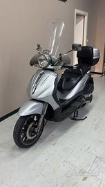 Piaggio Beverly 500