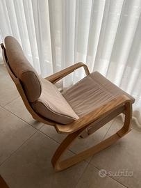 Sedia Poang a dondolo