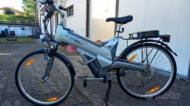 Bicicletta elettrica nuovissima 