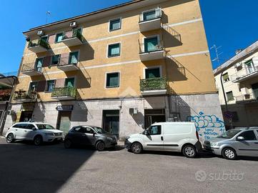 NEGOZIO A CASSINO