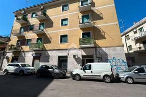 NEGOZIO A CASSINO