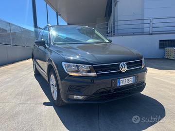 Volkswagen Tiguan 2.0 TDI SCR 4MOTION Business Blu