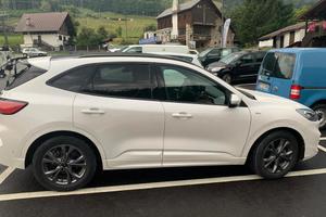FORD KUGA 2500 Hibryd