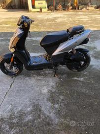 Scooter kymco