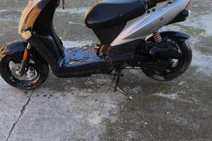 Scooter kymco