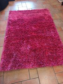tappeto colore rosa fucsia 