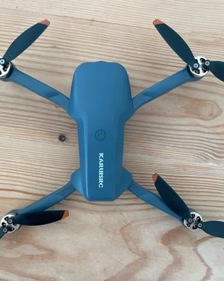 Drone hobbistico con connessione cellulare