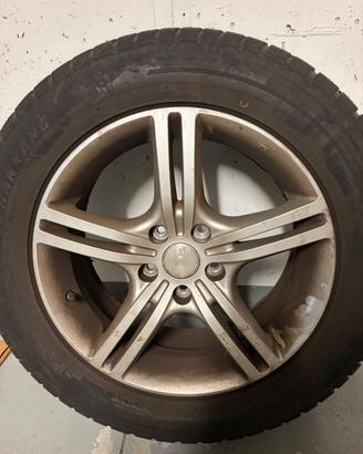 Gomme auto