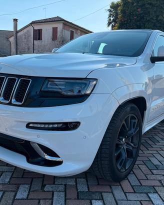 Jeep Grand Cherokee 6.4 V8 MDS Summit