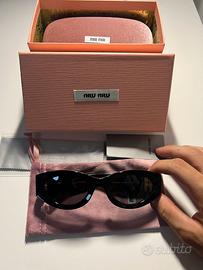 Occhuali da sole Miu Miu
