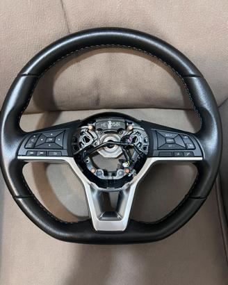 Volante nissan juke f16
