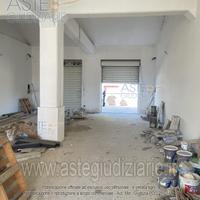 Negozio Loreto Aprutino [A4329289]