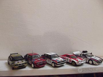 13  modellini auto rally 1/43