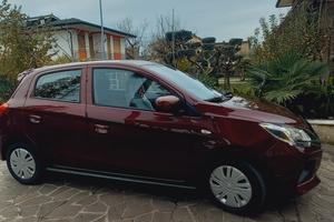  Mitsubishi speace star 1000 