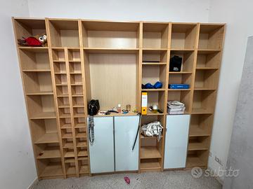 Scaffalatura modulare in legno