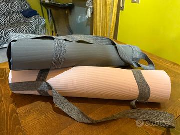 Set di due tappetini per yoga