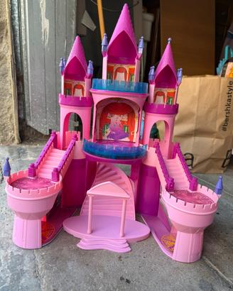 Castello giocattolo per bambini