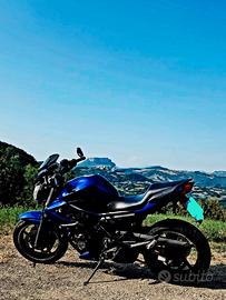 YAMAHA XJ6  DEL 2010