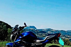YAMAHA XJ6  DEL 2010