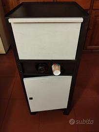 mobiletto metallico macchina da caffe ufficio illy