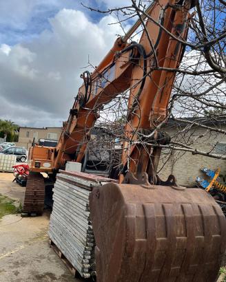 Escavatore cingolato Fiat-Hitachi FH200.3