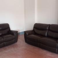 Coppia divani da 3 e 2 posti con sedute relax