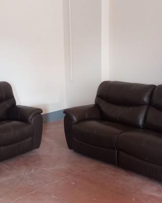 Coppia divani da 3 e 2 posti con sedute relax