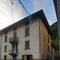 Casa indipendente con rustico e prato