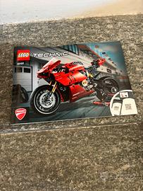 Lego Technic Ducati 42107