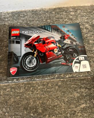 Lego Technic Ducati 42107