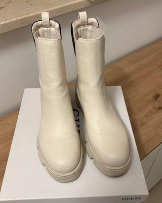 Stivaletto donna Guess numero 39