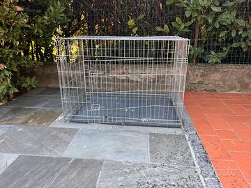 Cuccia in acciaio richiudubile