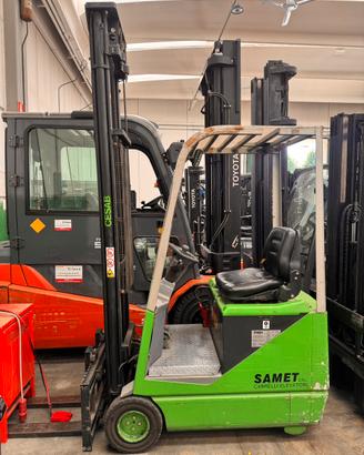 Carrello elevatore muletto  pieralisi  143 ore