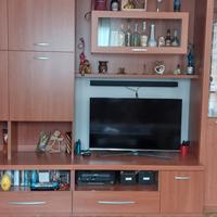 sala più tavolo è sedie