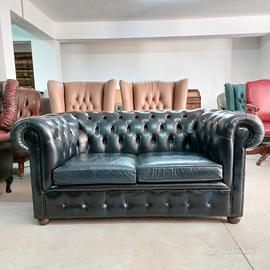 Divano chesterfield vintage...chester inglese 