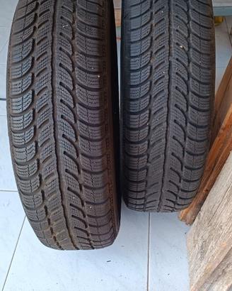 2 gomme semi nuove