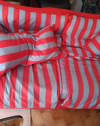 Divano letto 3 posti, con federa. Doimo