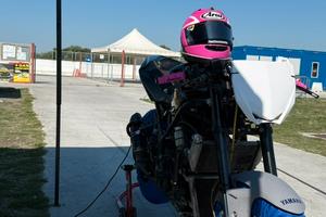 Yamaha R3 pista