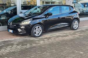 Renault Clio dCi 8V 90 CV 5 porte Moschino Zen