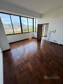 Immobile di 130 m² con 4 locali a Palermo