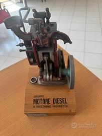 Coppia modelli  didattici vintage diesel CEADA