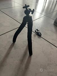 Treppiedi per telefono con telecomando bluetooth