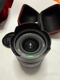 Obiettivo Samyang 12mm f/2 per Fujifilm