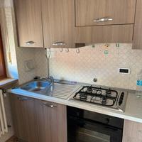 Cucina accessoriata
