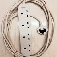 Ciabatta multipresa tipo G per UK