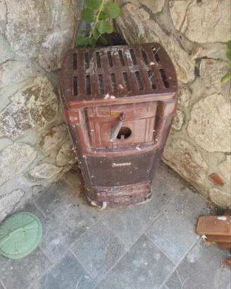 Stufa a legna d'epoca Zoppas in ghisa smaltata