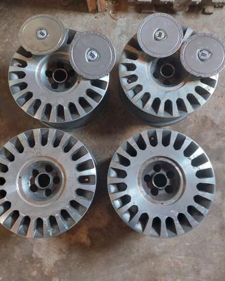 Cerchi 15" Lancia completi di coprimozzo